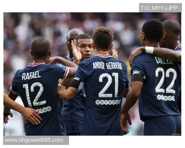 国王杯精彩对决国米与巴黎圣日耳曼1比1平补时进球引发全场狂欢