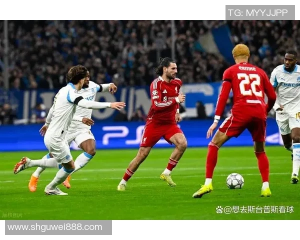 欧冠激战巴萨3-0利物浦帽子戏法引发争议判罚全场沸腾 欧冠激战巴萨3-0利物浦帽子戏法引发争议判罚全场沸腾