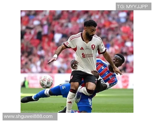 英超激战：皇马大胜莱比锡红牌事件引发全场热议与争议