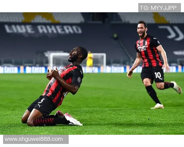 欧联杯激战马竞与AC米兰握手言和全场沸腾赛后分析引发热议 欧联杯激战马竞与AC米兰握手言和全场沸腾赛后分析引发热议