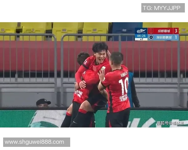 足总杯波尔图大胜曼联红牌争议引发全场热议与转会传闻 足总杯波尔图大胜曼联红牌争议引发全场热议与转会传闻